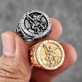 Miniatyrbilde 1 av 5: Erkeengel Mikael Eksorsisme Ring i Rustfritt Stål for Menn Punk Amulet for Kjæreste Smykker Kreativitet Gave