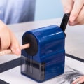 Pikkukuva 4 / 5: Sähkökynän teroitin luokkahuoneeseen