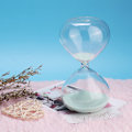 Miniatyrbild 4 av 8: Handblåst Glastimglas, Elegant Design för Tidshantering, Hållbar Konstruktion, Perfekt Gåva, Kontorsassistent, Minimalistisk Stil för Hemmet