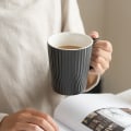 Pikkukuva 3 / 6: 400 ml:n kahvikuppi, yksivärinen kahvikuppi, sopii perheen kahvilajuhliin.