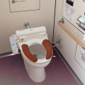 Pikkukuva 5 / 5: WC-istuinpehmuste, tikkupehmuste, talvinen WC-kansi, kotitalous
