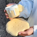 Pikkukuva 3 / 5: Luovat ja söpöt keksimuotoiset muki- ja alusastiasetit, keraaminen kahvimuki toimistoon ja kotiin, 7,4 unssia/220 ml teelle, lattelle ja maidolle