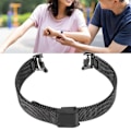Miniatyrbilde 1 av 8: Justerbar erstatningsklokkestropp Pustende sammenleggbar spenne Hurtigutløsing Rustfritt stål klokkebånd for Mi Band 8 Svart