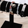 Miniatyrbild 5 av 5: Smyckesdisplayställ Enkel Fashionable Armband Scrunchies Hållare för Hem Smycken Butik Showcase Svart Enstaka Rad