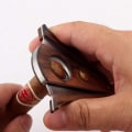Miniatyrbillede 7 af 8: GALINER Dobbelt Cigar Cutter med Låsesystem i Træ og Rustfrit Stål