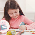 Miniatyrbild 4 av 5: Enkel att använda applikator för skolmaterial, kontorsmaterial och pyssel,