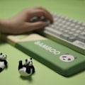 Miniatyrbild 3 av 5: Handledsstöd för tangentbord, halkfri, bambupanda