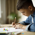 Miniatyrbilde 5 av 8: Mini viskelær, 120 stk PVC mini viskelær dyr fruktform liten viskelær student stasjonær viskelær for barn gaver studentpremier