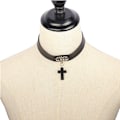 Miniatyrbillede 4 af 5: 2 stk. sort punk gotisk choker halskæde pu læder hjerte nitter halskæde justerbar blød kæde halskæde (Korset)