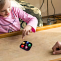 Pikkukuva 3 / 4: Squid Game 2, Gonggi Korealainen Peli, Gong Gi Korealainen Kansanpeli Set, Korealainen Perinteinen Peli Korealaiset Jacks Peli, Squid TV -faneille ja Lapsille M M triangle