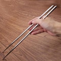 Pikkukuva 6 / 7: Pitkät syömäpuikot ruostumatonta terästä - 38 cm Silver