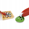 Pikkukuva 7 / 9: Pelit puussa - pyydys mehiläisiä - hunajakakku Multicolor