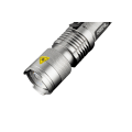 Miniatyrbild 4 av 4: LED Ficklampa CREE Ultrafire - Grå grå