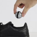 Miniatyrbillede 3 af 3: Lugt-reducerende bolde til sko - 2 stk White
