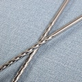 Pikkukuva 3 / 7: Pitkät syömäpuikot ruostumatonta terästä - 38 cm Silver
