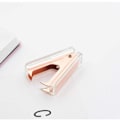 Miniatyrbillede 2 af 5: Neglelakfjerner Akryl Transparent Hæfteklammer Neglelakfjerner Læring Kontorartikler Neglelakfjerner (1 stk)