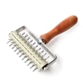 Miniatyrbilde 1 av 5: Profesjonell kjevle i rustfritt stål for bakverk med pigger for hjemmelagde kaker, kjeks, paibunn, hullmaker, forhindrer at deigen blåser seg opp