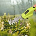 Miniatyrbillede 3 af 3: Busktrimmer - to-i-en håndholdt hækkeklipper elektrisk græsslåmaskine hækkeklipper/græsslåmaskine opladning.
