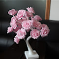 Pikkukuva 4 / 4: Keinotekoinen Bonsai-puu LED-pöytälamppu LED-yöpöytälamppu Ruusu-pöytälamppu Ruusun kukka -lamppu Vaaleanpunainen 45 * 6,5 * Pink 45*6.5*6.5cm