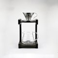 Miniatyrbild 2 av 4: Manuell Häll-över-kaffedrippfilterkopp Träfäste Kaffestativ