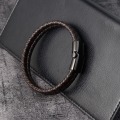 Miniatyrbild 2 av 3: Herrarmband i flätad läder, brunt och svart läderarmband för män