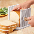 Miniatyrbild 5 av 5: Vikbar Brödskärare & Guide Limpa Toast Skärare Portabel Smörgåsmaskin Skivnings- och Skärguide Verktyg För Bröd Kakor Limpor (1st)