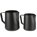 Miniatyrbillede 2 af 3: 600ml Mælkeskumkande i Rustfrit Stål - Kremer til Kaffe Kunst - Kopper til Macchiato Cappuccino Latte - Sort Black