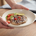 Pikkukuva 2 / 5: Vehnänolki-kuitulautanen | 4 kpl setti 22,3 cm Biohajoavat terveelliset lautaset/illalliset/menu-lautaset, mikroaaltouuni- ja astianpesukoneenkestävä astiasto - BPA-vapaa & 25 cm 25cm