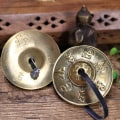 Miniatyrbillede 3 af 4: Tibetansk klokke med smukt etui Fra Nepal, til lydhealing, yoga, meditation, mindfulness, 4\"