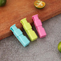 Miniatyrbillede 4 af 5: Squeeze & Lock Brødposeklemmer til Madopbevaring, Madklemmer til Poser, Brødklemmer, Plastikposeklemme, Poselukningsklemmer