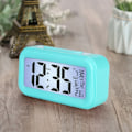 Miniatyrbillede 2 af 5: cameland Baggrundsbelyst Digital Vækkeur LCD Skærm Temperaturmonitor med Smart Watch Kalender Napalarm