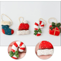 Miniatyrbild 4 av 5: Julminiatyrprydnadsföremålssats Resin Dollhouse Hängande Landskapsprydnader för Snöig Vintergirlang Tillbehör 4 st Färger