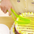 Miniatyrbild 5 av 5: 2 stycken plastkakserveringsdelar Kakverktyg Kakbitsserver Pajkakservering Kakskärare Kakskärare för bakverk Efterrätter