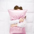 Miniatyrbild 5 av 5: Satin Kuddeöverdrag för Hår och Hud, 2-pack - Standardstorlek Kuddeöverdrag - Satin Kuddeöverdrag med Kuvertstängning Rosa 20 x 26 Pink 20  x 26