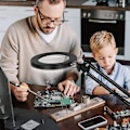 Miniatyrbillede 5 af 5: LED Forstørrelseslampe Med Klemme, 3 Farver 5 Diopter Diopter Oplyste Forstørrelseslamper, Justerbar Svingarmlampe Til Bord Eller Værksted