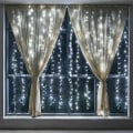 Pikkukuva 3 / 4: LED-valoverho, valoverkko 3m x 3m valoketjuverho 300 LED-valoketjua, valoverho häihin, puutarhaan, parvekkeelle, ulko- / sisätilojen juhliin