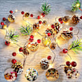 Miniatyrbild 1 av 5: Julgransgirlang med Tallkottar Röda Bär Klocka, LED Julbär Inomhus Och Utomhus Dekoration För Julgran, Bröllop, Sovrum, Trädgård