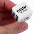 Miniatyrbild 4 av 4: 2 st Drickspel Tärningar Kub Drick-tärningar Drickspel Rekvisita för Bar Pubar