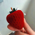 Miniatyrbild 4 av 5: Ringask Söt Multifunktionell Dammtät Mini Jordgubbsformad Flockad Ringbehållare Presentask för Alla Hjärtans Dag