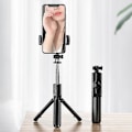 Miniatyrbillede 2 af 5: S03 Selfie Stick Tripod Bærbar 360 Graders Rotation Universal Tripod Stativ med Trådløs Fjernbetjening til Foto