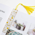 Miniatyrbilde 4 av 5: Preget Bokmerke, Tørket Blomst Resin Bokmerke, Morsdagsgave Preget Lesemerke Med Dusk Tusenfryd Bokmerke For Lesere Lærere Studenter