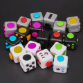 Miniatyrbilde 2 av 5: Stress Relief Terning Leke Dekompresjon Terning Antistress Leker Fidgets Antistress Barn Antistress Spill Leker For Voksne 18 stiler GY-6
