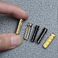 Miniatyrbillede 2 af 4: 100 stk. metalaglets holdbare snørebåndstip sko snørebånd erstatningsender til gør-det-selv