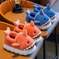 Miniatyrbild 5 av 8: Barntofflor Ylleskor för pojkar Flickor Sandaler Vinter Indoor Shark Tofflor red 28-29(insole 18.5cm)