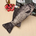Miniatyrbild 3 av 6: Pennväska Karp Pennväska Realistisk fiskform sminkpåse Case med dragkedja bak black