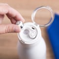Miniatyrbild 2 av 3: Smart Vattenflaska med In-Ear Hörlurar & Termisk Funktion Vit