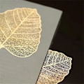 Miniatyrbild 3 av 3: Njut av ditt te med stil - Vacker tesil i form av ett blad Guld