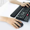 Miniatyrbild 5 av 5: Ergonomiskt Handledsstöd: Memory Foam för Bekvämt Arbete Svart