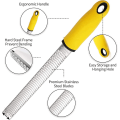 Miniatyrbilde 3 av 5: Kjøkkenostjern & sitronzester - ergonomisk håndtak - enkelt å rive eller rive sitron, appelsin, sitrus (1 stk, gul)
