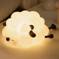 Miniatyrbillede 2 af 5: Baby Natlampe, Genopladelig Sød Touch Natlampe til Børn, 3 Lysstyrkeniveauer, 30 Minutters Timer, Blød Silikone Lille Får (Sort)